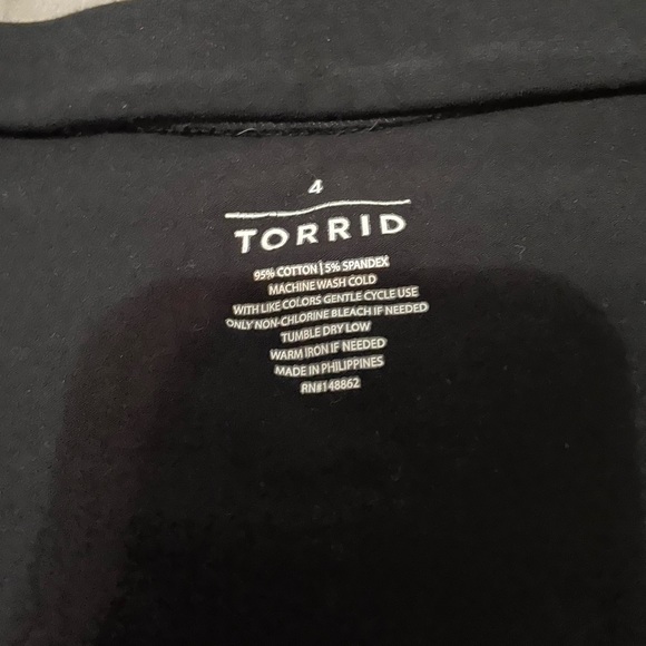Torrid top - Picture 2 of 2